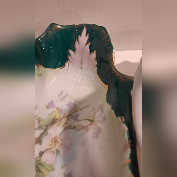 Antique C.T. German divided bowl with handle, green, and gold. - Picture 8 of 15